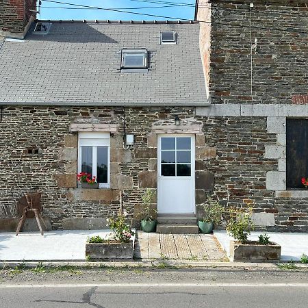 Domaine De La Ville Cherel, Maison En Pierre Pontorson Bagian luar foto